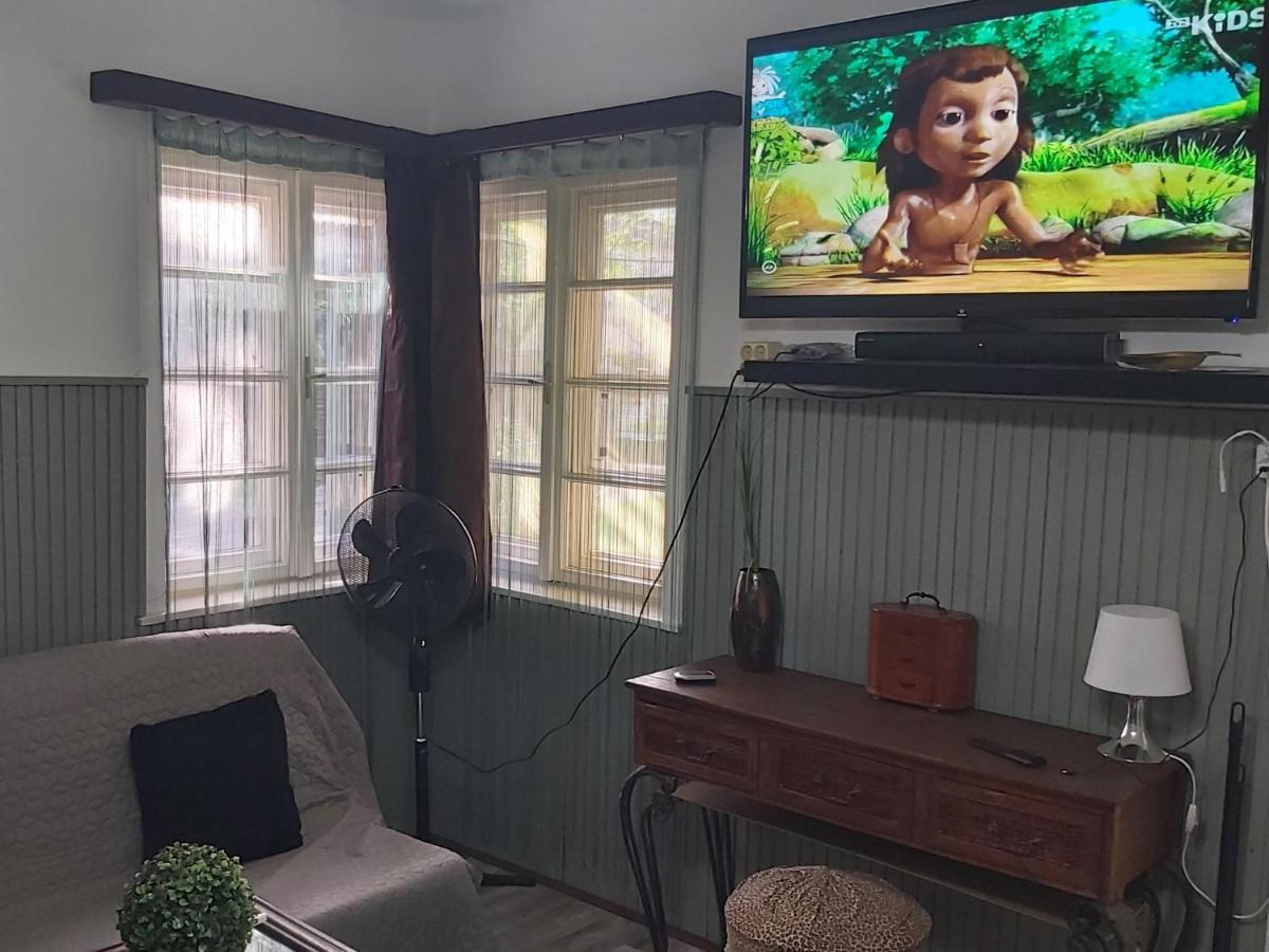 שיופוק Garden Budha Relax Apartman, Parking, Bbq, Terrace מראה חיצוני תמונה