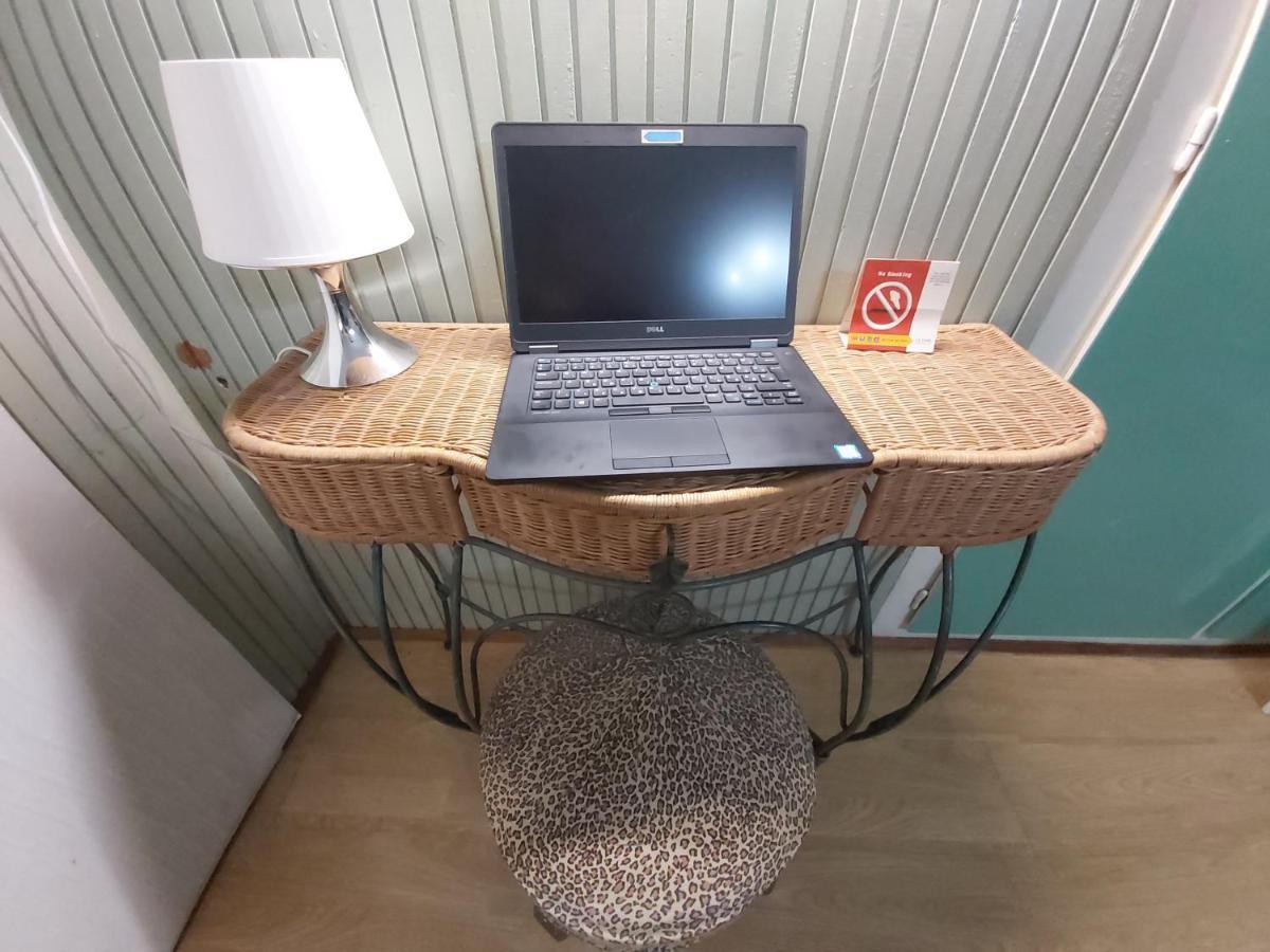 שיופוק Garden Budha Relax Apartman, Parking, Bbq, Terrace מראה חיצוני תמונה