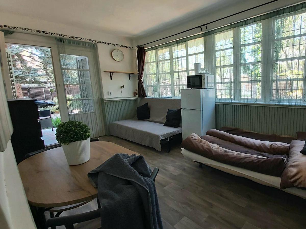 שיופוק Garden Budha Relax Apartman, Parking, Bbq, Terrace מראה חיצוני תמונה