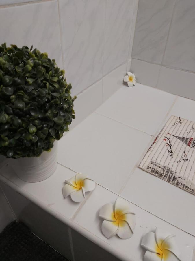 שיופוק Garden Budha Relax Apartman, Parking, Bbq, Terrace מראה חיצוני תמונה