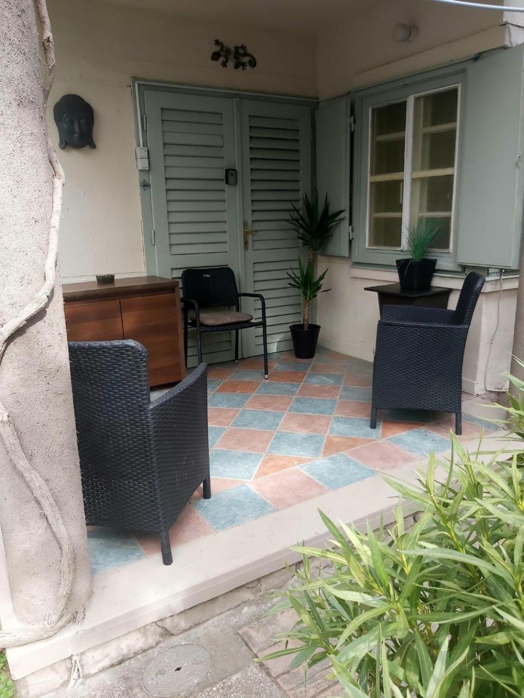 שיופוק Garden Budha Relax Apartman, Parking, Bbq, Terrace מראה חיצוני תמונה