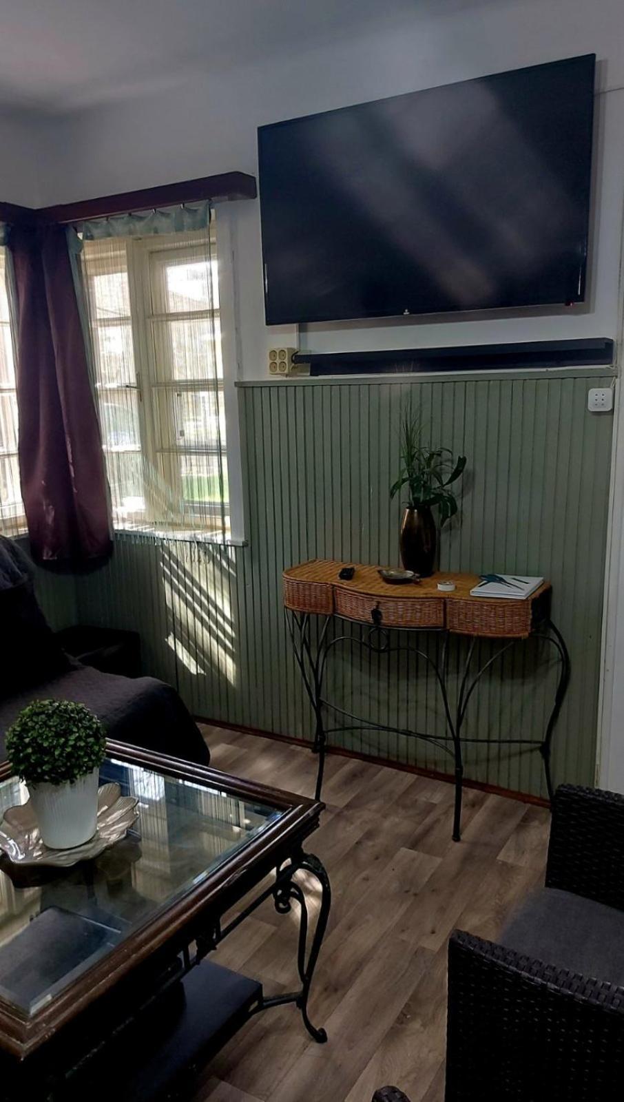 שיופוק Garden Budha Relax Apartman, Parking, Bbq, Terrace מראה חיצוני תמונה